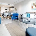 Cb- Cozy Refurbished Apartment, Perfect Location