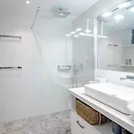 Cb- Cozy Refurbished Apartment, Perfect Location Apartamento *