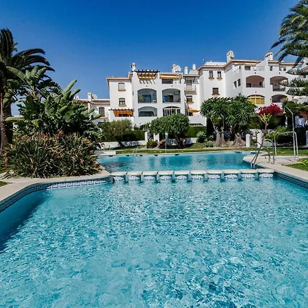Cb- Cozy Refurbished Apartment, Perfect Location Apartment Marbella
