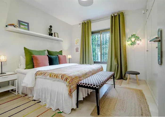 Cb- Cozy Refurbished Apartment, Perfect Location * Marbellac