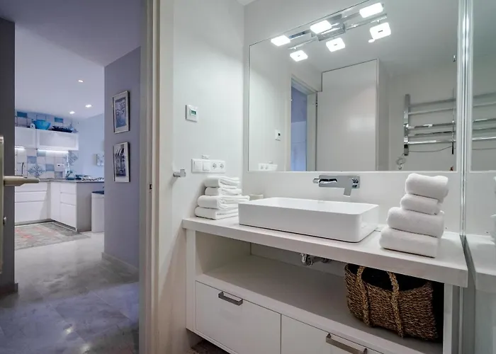 아파트 Cb- Cozy Refurbished Apartment, Perfect Location